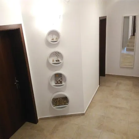 Guest house Aja *