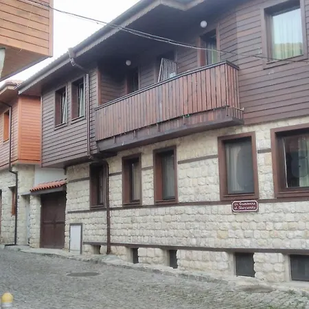 Aja Guest house *